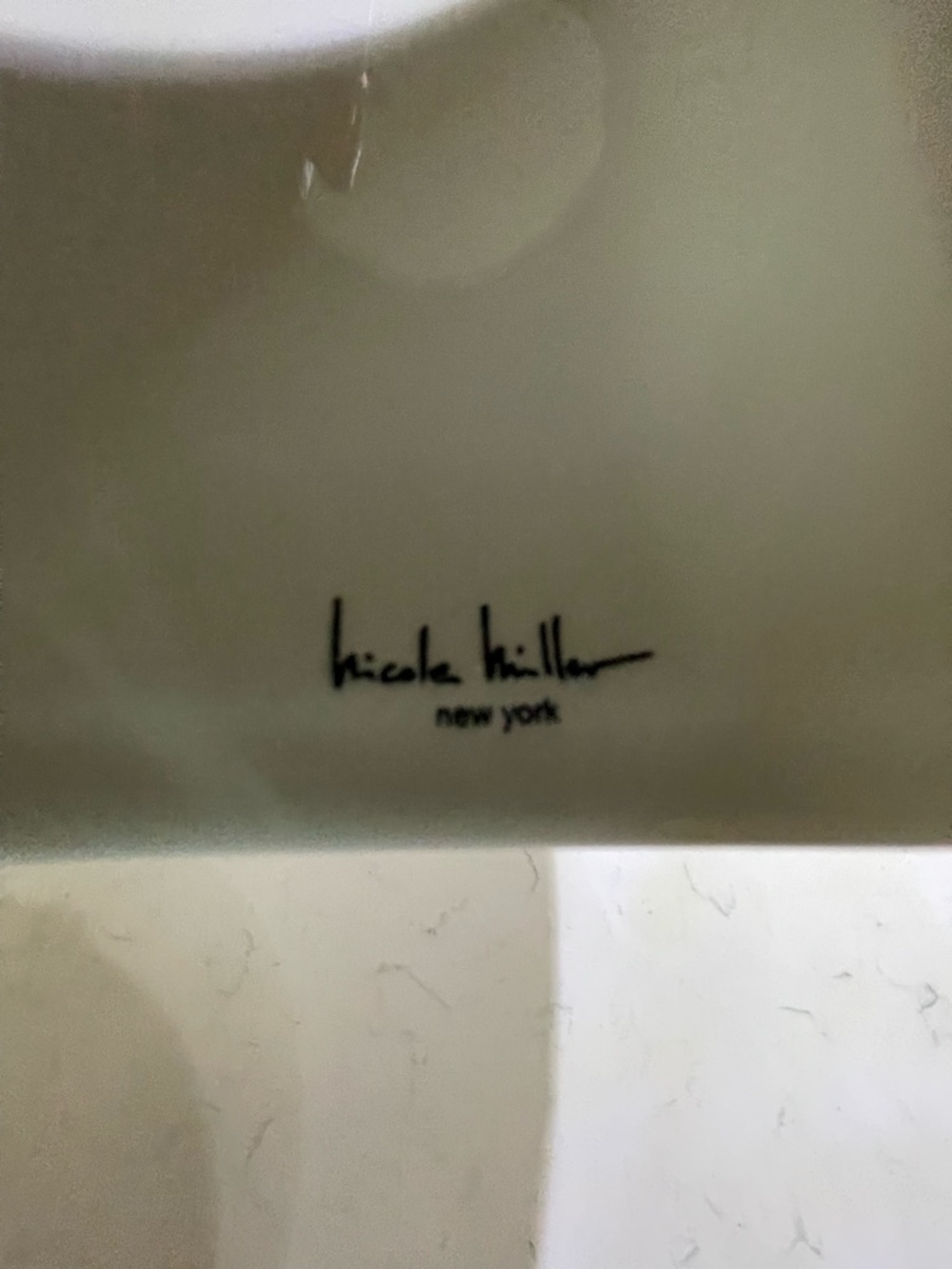 Nicole Miller New York Oasis Ceramic Tissue Box Cover - Like New - Picture 9 of 9
